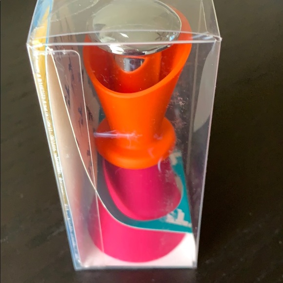 💙 CorkPops Wine Stop & Pour - Picture 3 of 4